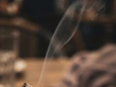 El humo de segunda mano podría afectar la formación del esmalte dental desde los primeros días de vida