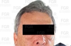 Detienen a ex gobernador de Guerrero; FGR lo señala por presunto ocultamiento de evidencias en el caso Ayotzinapa
