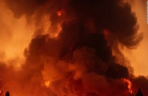 Incendios forestales de gran intensidad afectan Washington y provocan evacuaciones masivas