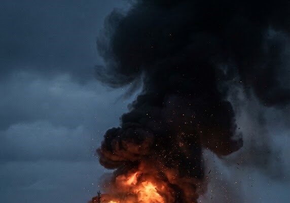 Incendio en un buque en Qingdao deja 25 personas muertas