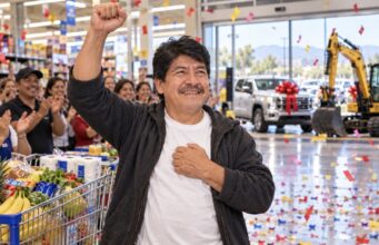 El Mexicano Juan García permanece 202 días y gana reto de MrBeast