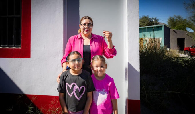 Beneficia Gobierno de Sonora a familias de Magdalena de Kino con programa de vivienda